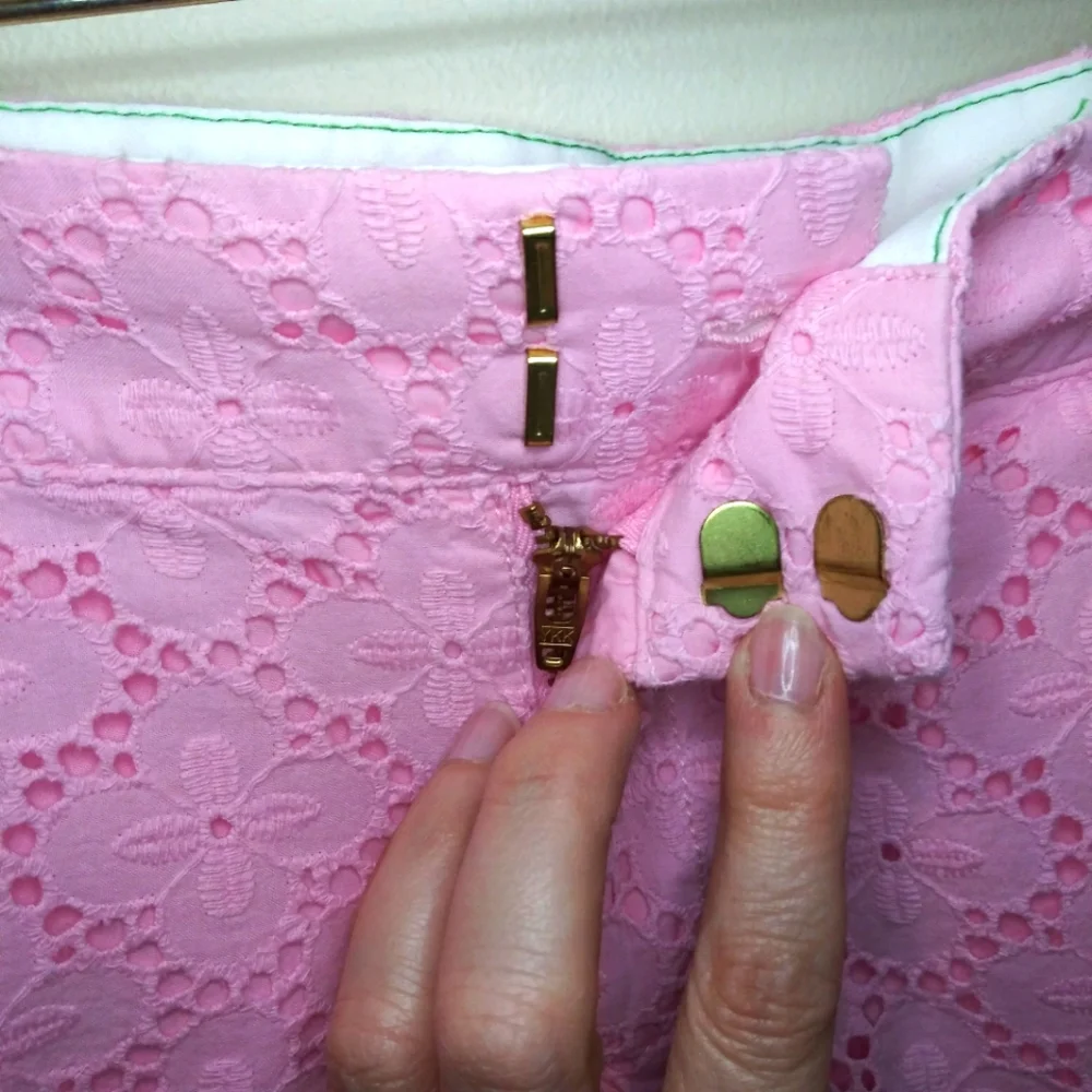Lilly Pulitzer Pink Barbiecore Eyelet Buttercup Shorts - Picture 4 of 9